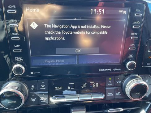 Used 2022 Toyota Highlander XSE AWD/4WD image 19