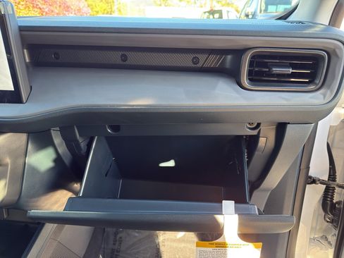 New 2025 Ford Maverick XL w/ Equipment Group 101A image 33