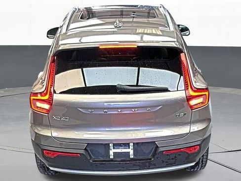 Used 2021 Volvo XC40 T5 Inscription w/ Protection Package Premier image 6