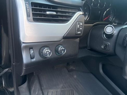 Used 2019 GMC Yukon SLT w/ Premium Edition AWD/4WD image 42