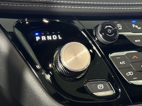 New 2026 Chrysler Pacifica Select image 26