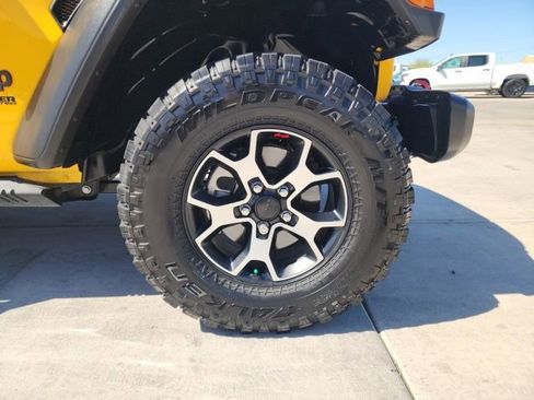 Used 2021 Jeep Wrangler Unlimited Rubicon AWD/4WD image 17