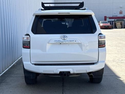 Used 2017 Toyota 4Runner SR5 Premium image 5