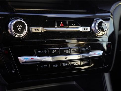 Used 2023 Ford Explorer ST-Line w/ Class IV Trailer Tow Package image 26