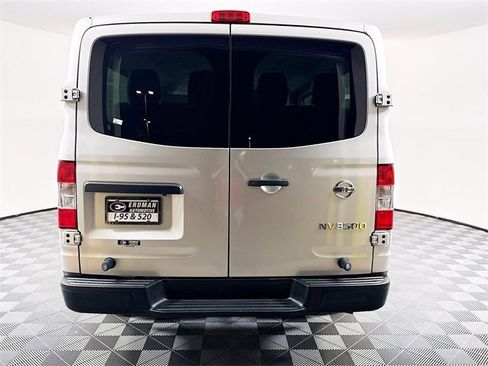 Used 2021 Nissan NV 3500 S image 19