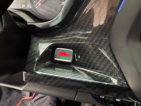Used 2018 Chevrolet Camaro ZL1 RWD image 19