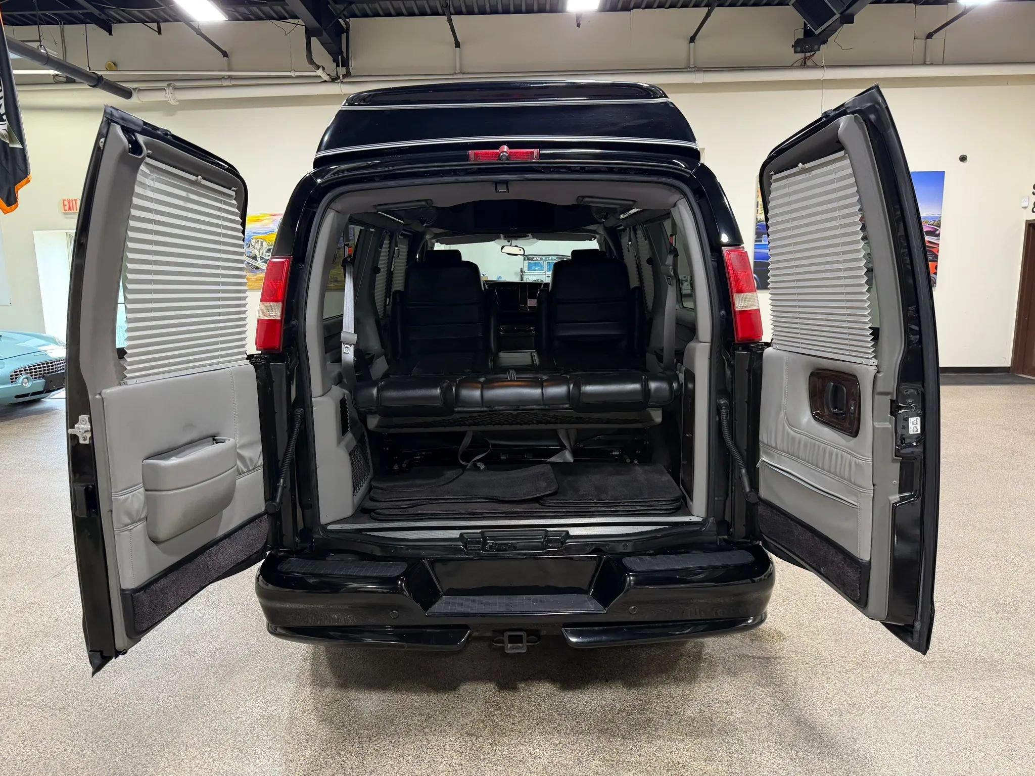 Used 2007 GMC Savana 1500 AWD w/ Preferred Equipment Group image 49