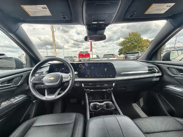 Certified 2026 Chevrolet Traverse LT FWD image 19