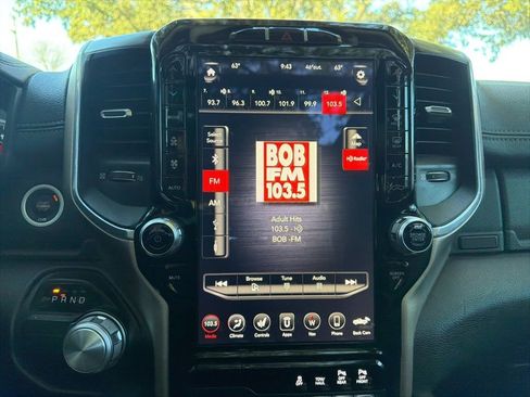 Used 2019 RAM 1500 Laramie image 36