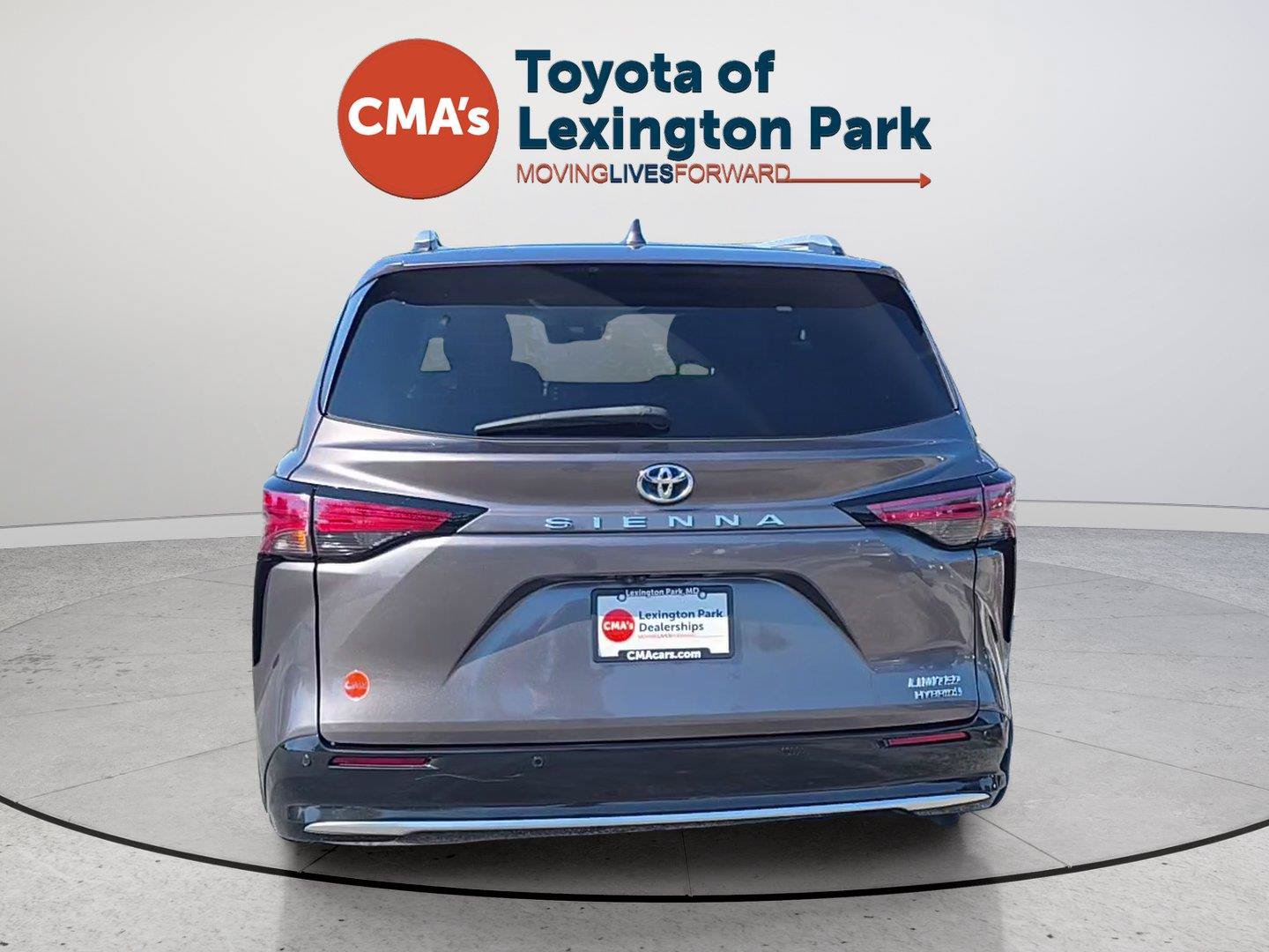 Used 2021 Toyota Sienna Limited FWD image 4