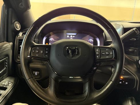 Used 2025 RAM 3500 Limited AWD/4WD image 20