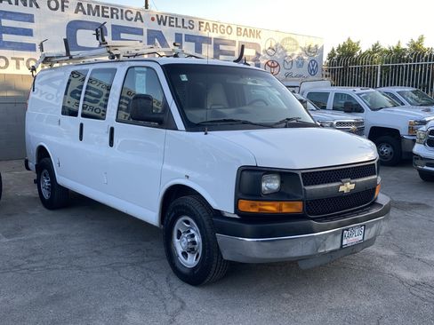 Used 2014 Chevrolet Express 2500 image 7