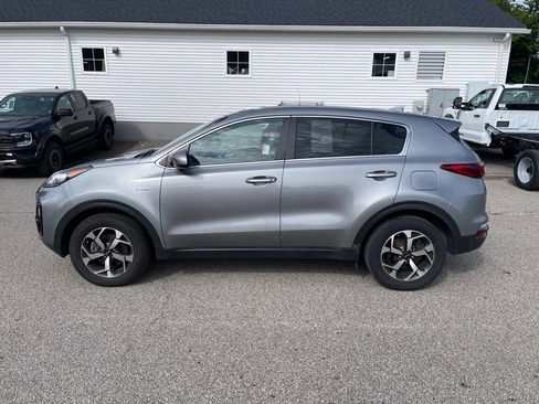 Used 2021 Kia Sportage LX AWD/4WD image 3