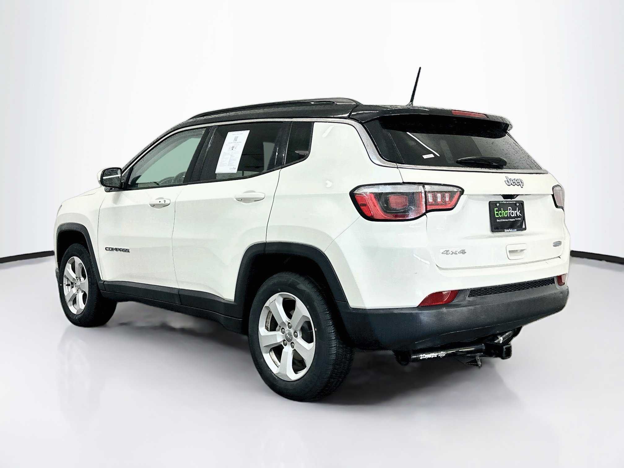 Used 2018 Jeep Compass Latitude AWD/4WD image 5