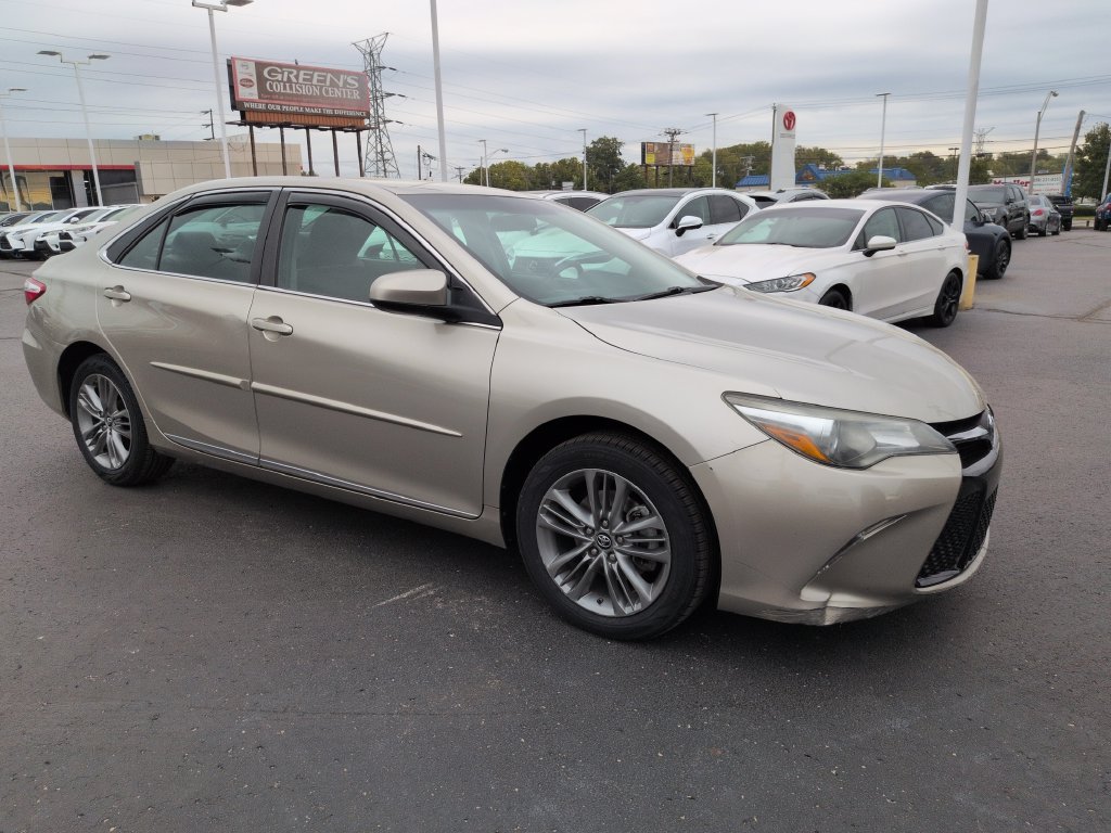 Used 2017 Toyota Camry SE FWD image 7
