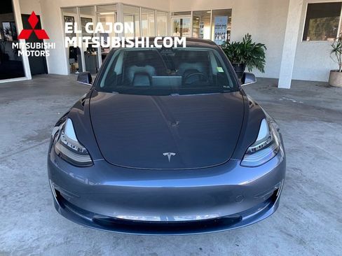 Used 2018 Tesla Model 3 Long Range image 9