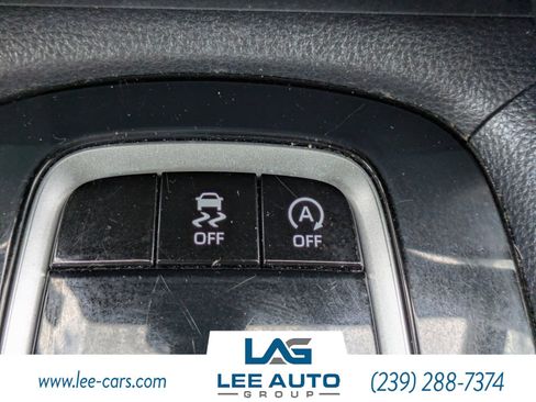 Used 2022 Toyota Corolla Cross LE FWD image 26
