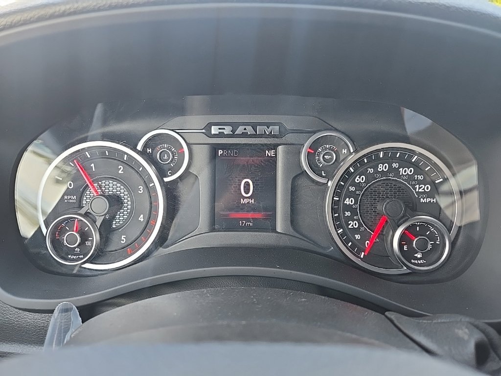 New 2027 RAM 5500 Tradesman w/ Chrome Appearance Group AWD/4WD image 10