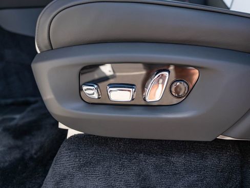 New 2026 Rolls-Royce Cullinan AWD/4WD image 28