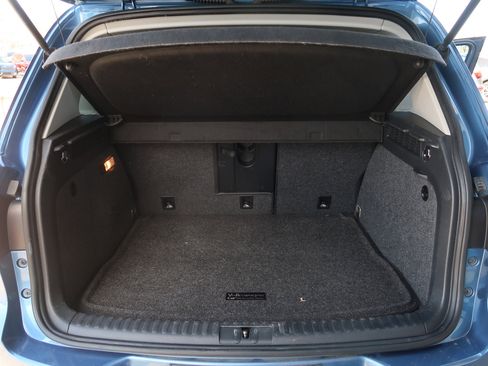 Used 2017 Volkswagen Tiguan S image 34