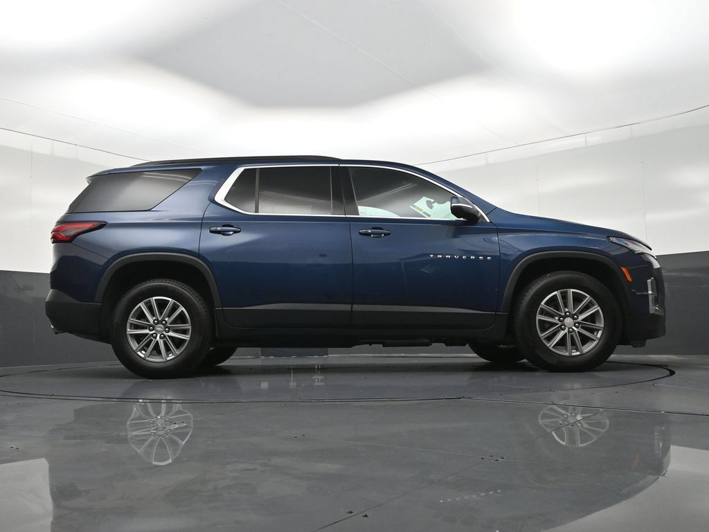 Used 2023 Chevrolet Traverse LT FWD image 29