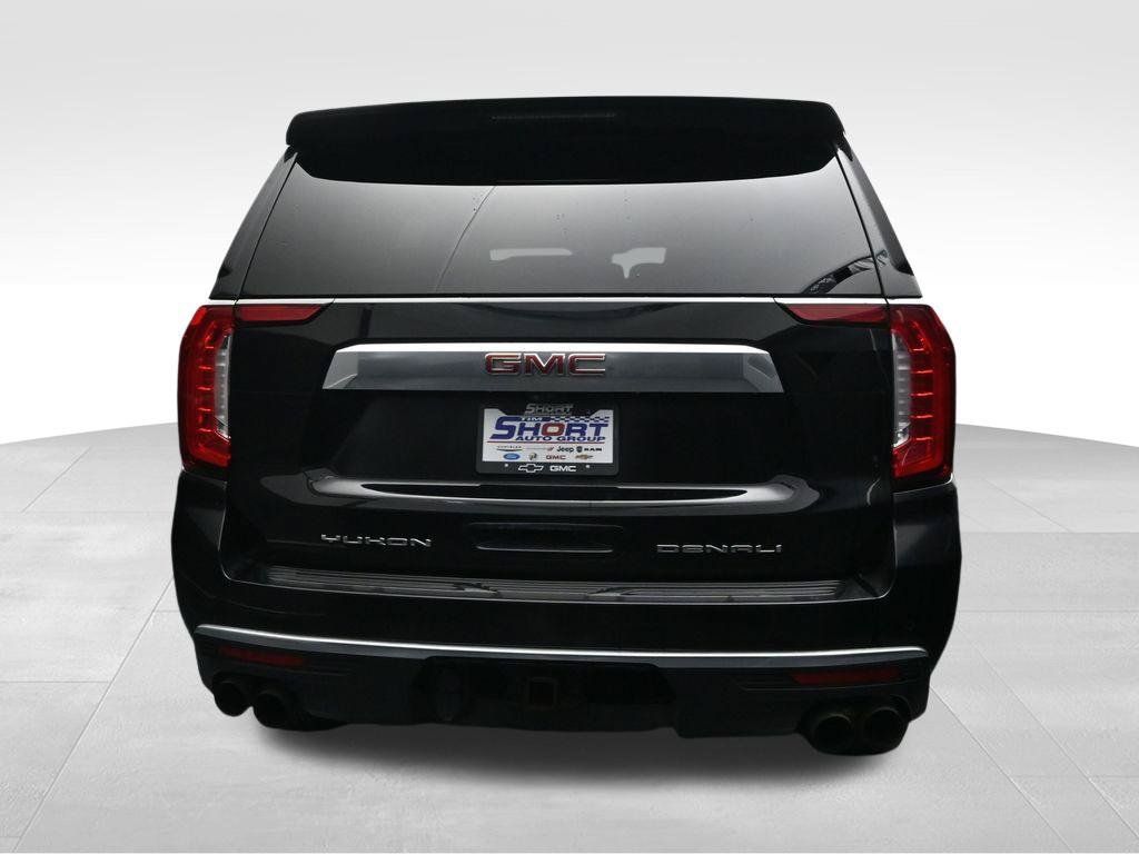 Used 2021 GMC Yukon Denali w/ Denali Premium Package AWD/4WD image 4