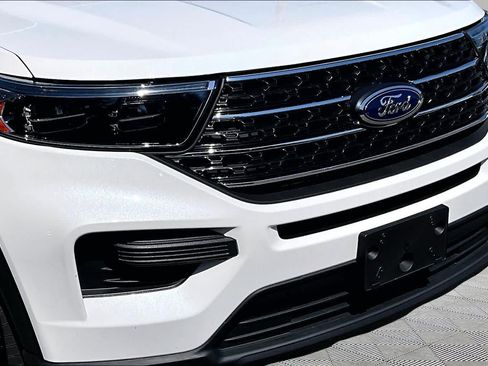 Used 2024 Ford Explorer XLT AWD/4WD image 30