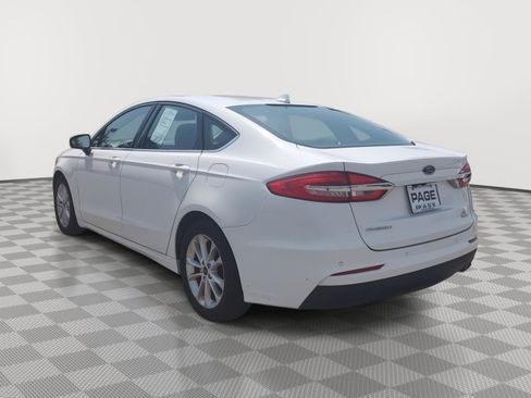 Used 2020 Ford Fusion SE FWD image 23
