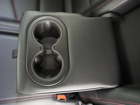 Used 2022 Chevrolet Equinox RS w/ RS Leather Package FWD image 36