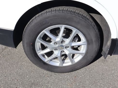 Certified 2024 Chevrolet Equinox LT image 38