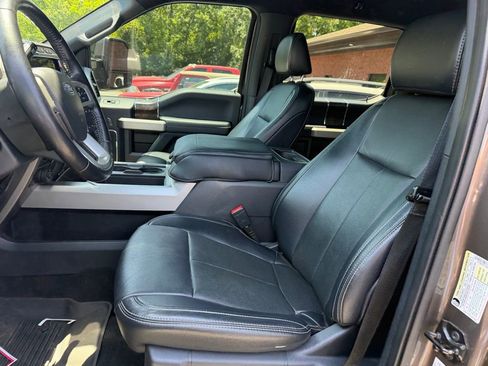 Used 2022 Ford F350 Lariat w/ Tremor Off-Road Package AWD/4WD image 8
