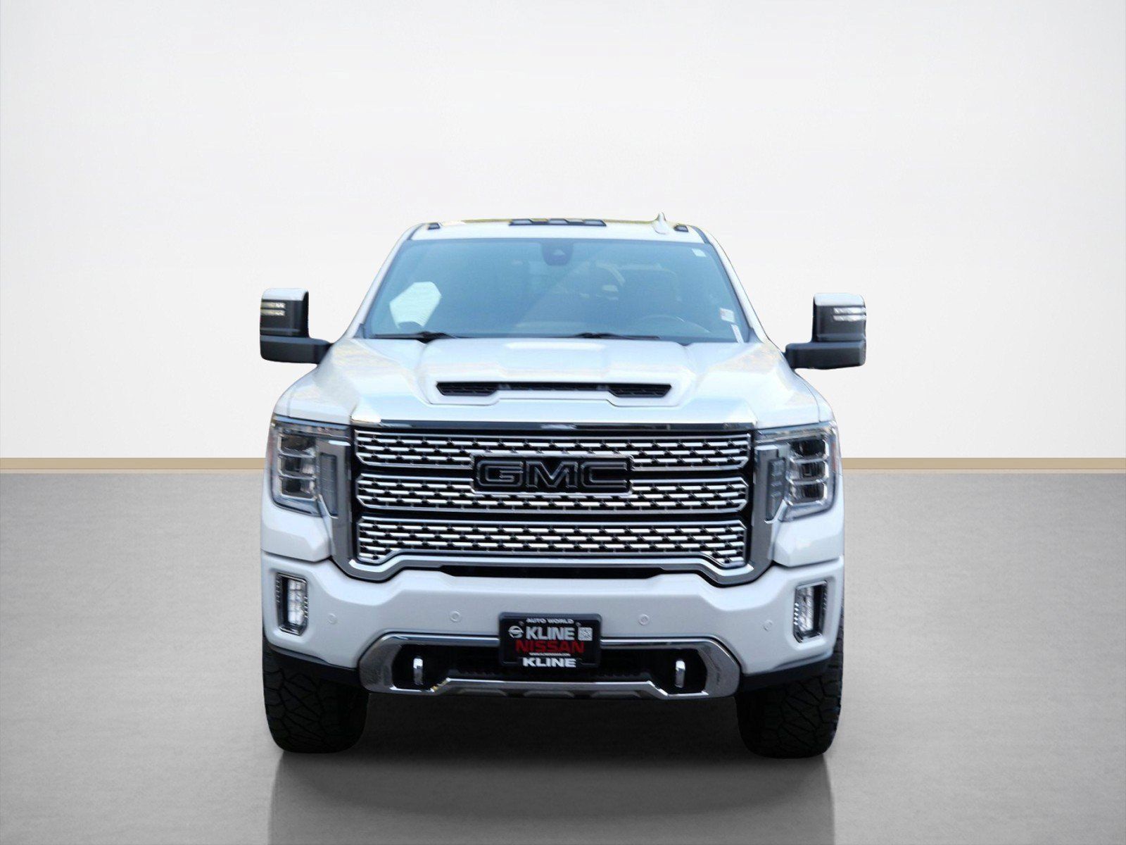 Used 2020 GMC Sierra 2500 Denali AWD/4WD image 2