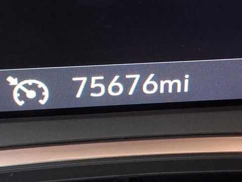 Used 2021 Chevrolet Traverse LT w/ LPO, Floor Liner Package image 21