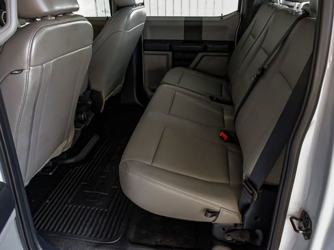 Used 2021 Ford F550 4x4 Crew Cab Super Duty w/ Power Equipment Group image 34