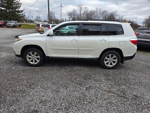 Used 2013 Toyota Highlander SE AWD/4WD image 3
