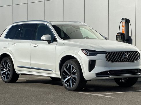 New 2026 Volvo XC90 B6 Core image 7