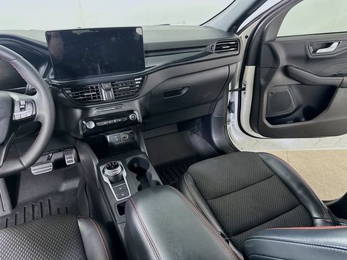 Used 2023 Ford Escape ST-Line w/ Tech Pack #1 FWD image 18