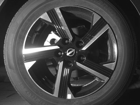 Used 2025 Nissan Sentra SV FWD image 15