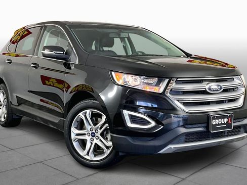 Used 2015 Ford Edge Titanium image 2