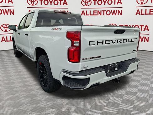 Used 2024 Chevrolet Silverado 1500 RST w/ Redline Edition AWD/4WD image 4