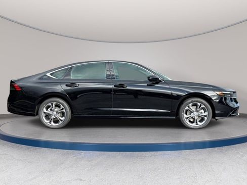 New 2026 Honda Accord EX-L image 4