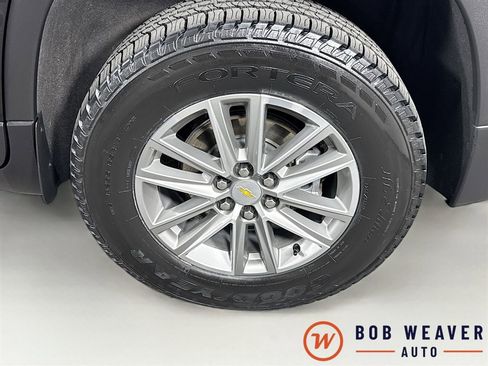 Used 2023 Chevrolet Traverse LT AWD/4WD image 38