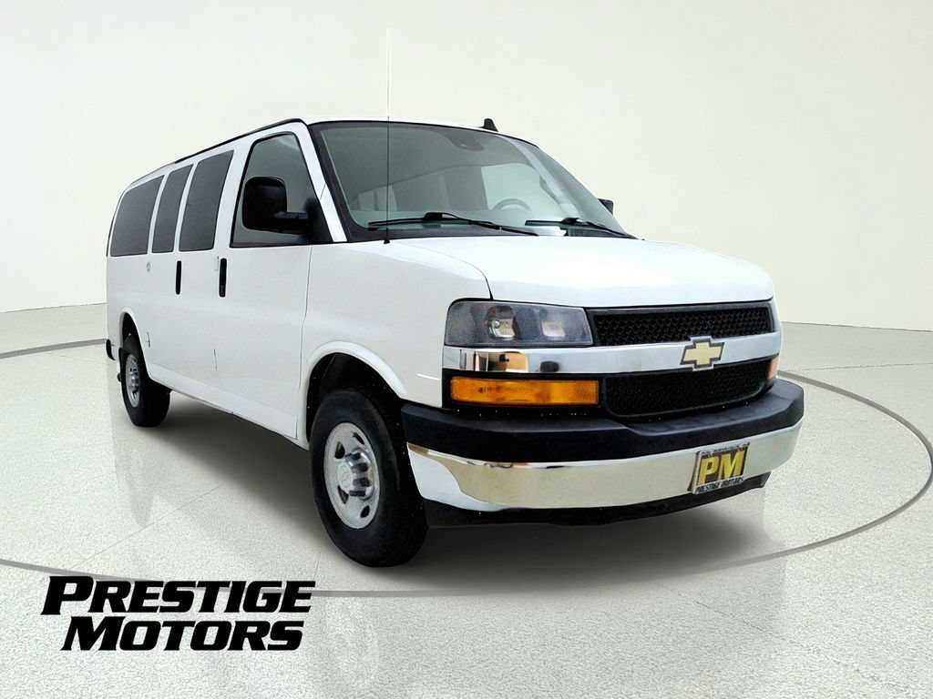 Used 2019 Chevrolet Express 2500 LT w/ LT Preferred Equipment Group RWD image 1