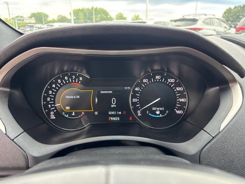Used 2017 Lincoln MKZ Select FWD image 15