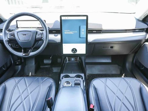 Used 2022 Ford Mustang Mach-E Select RWD image 12