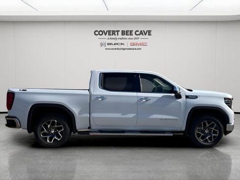 New 2026 GMC Sierra 1500 SLT image 10