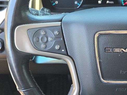 Used 2018 GMC Yukon Denali w/ Denali Ultimate Package AWD/4WD image 24