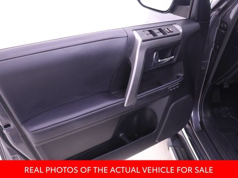 Certified 2022 Toyota 4Runner Limited AWD/4WD image 9