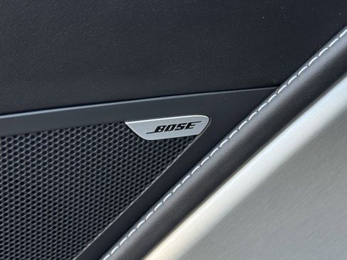 Used 2016 Chevrolet Corvette Z06 w/ 3LZ Preferred Equipment Group image 9