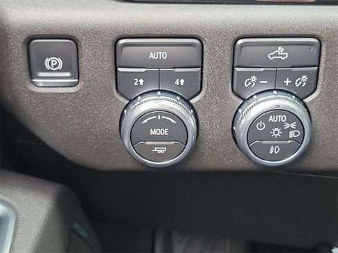 Used 2026 GMC Sierra 1500 Elevation image 17